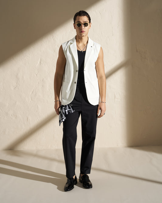 Sleeveless Tailored Jacket – White