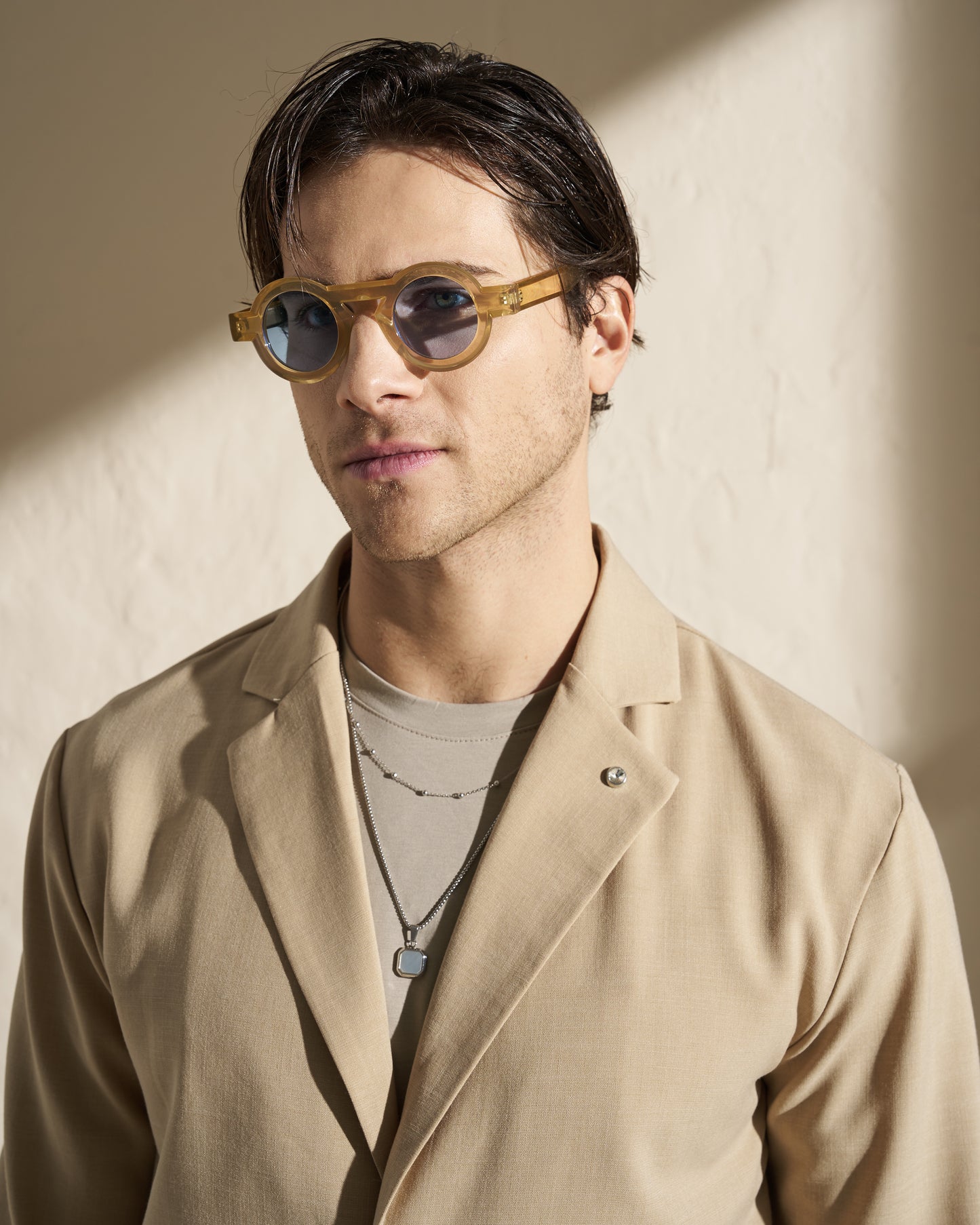Short Sleeve Tailored Blazer – Beige