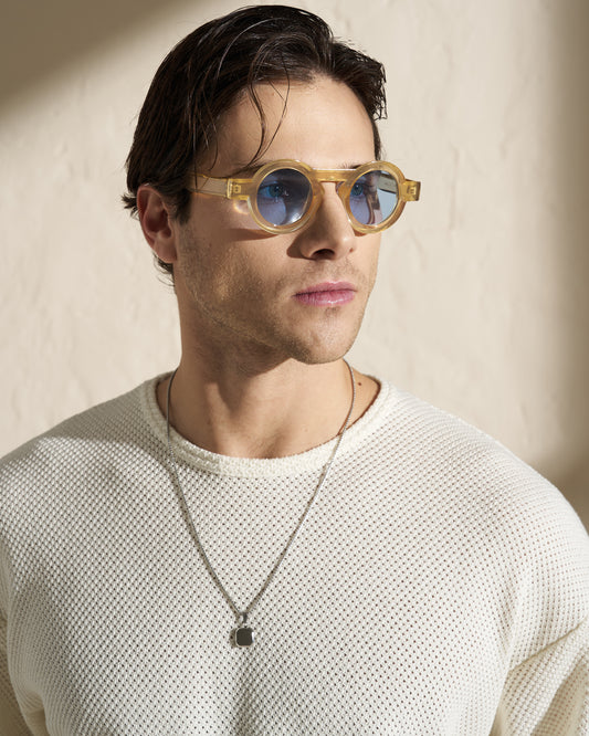 KNITTED SHORT-SLEEVE TOP – OFF WHITE