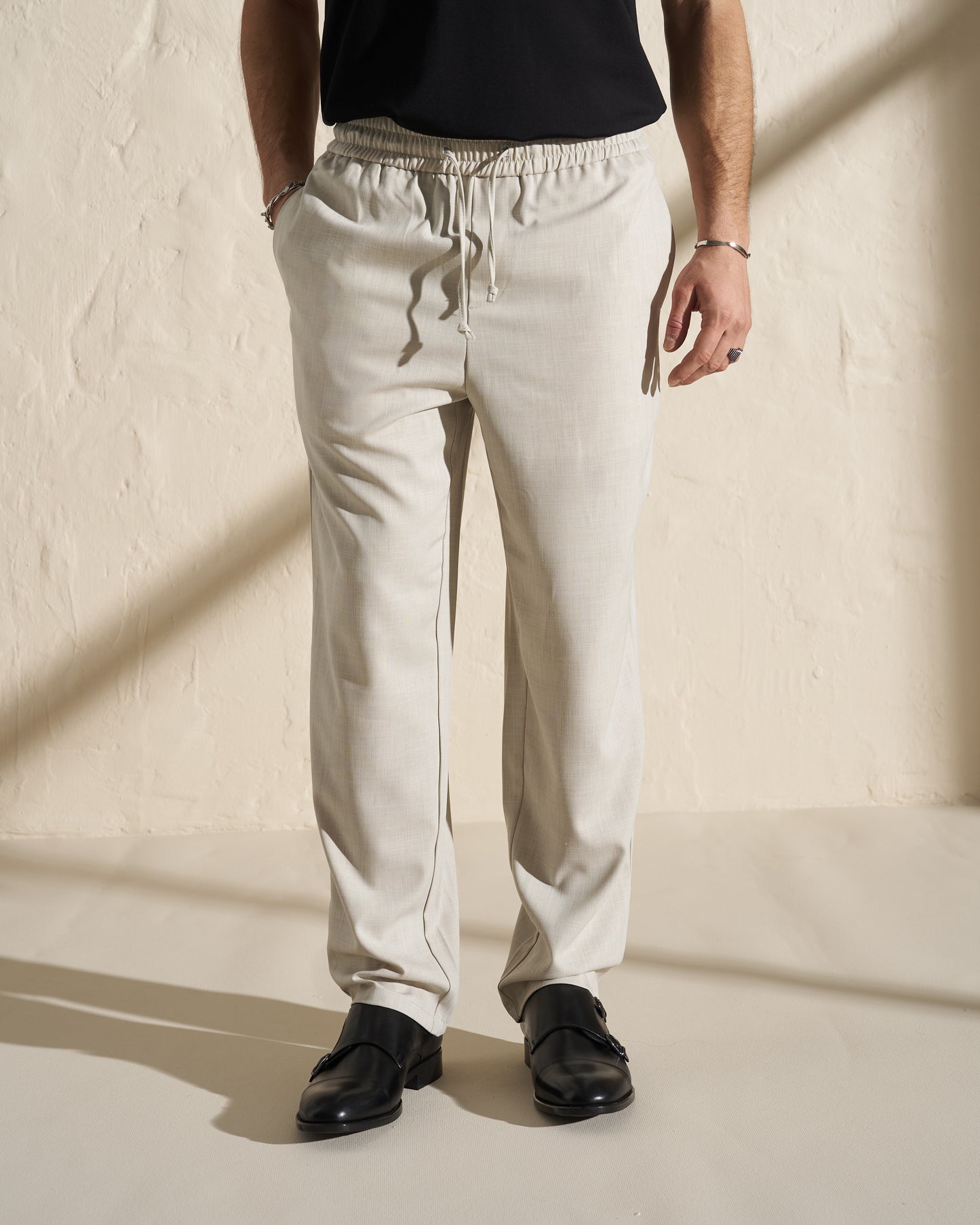 Relaxed Drawstring Trousers – Light Beige