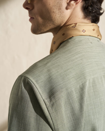 LIGHTWEIGHT SHORT-SLEEVE SUMMER SHIRT