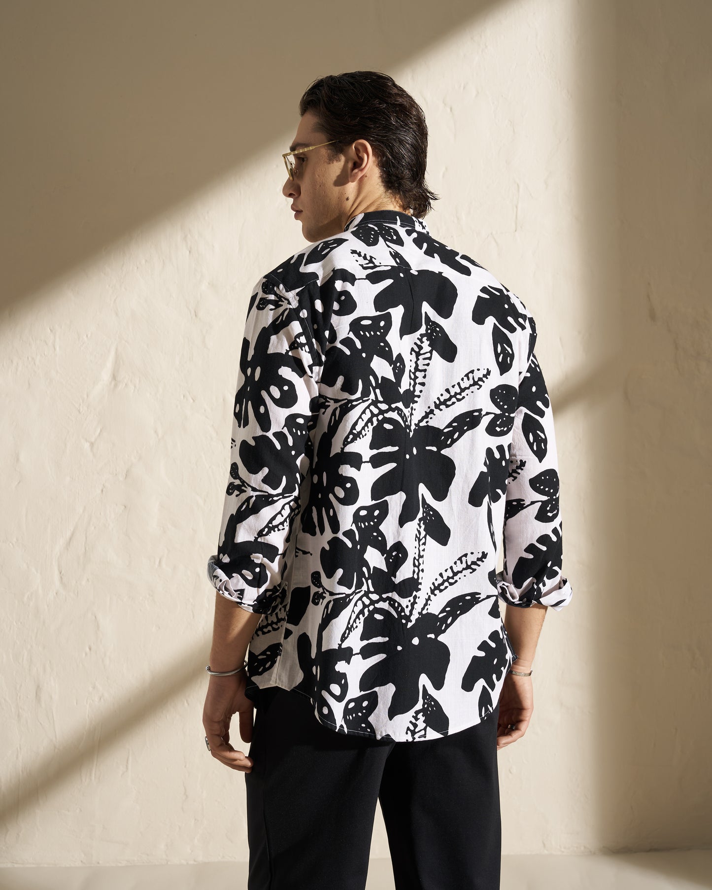 PRINTED MAO COLLAR SHIRT – BLACK & WHITE