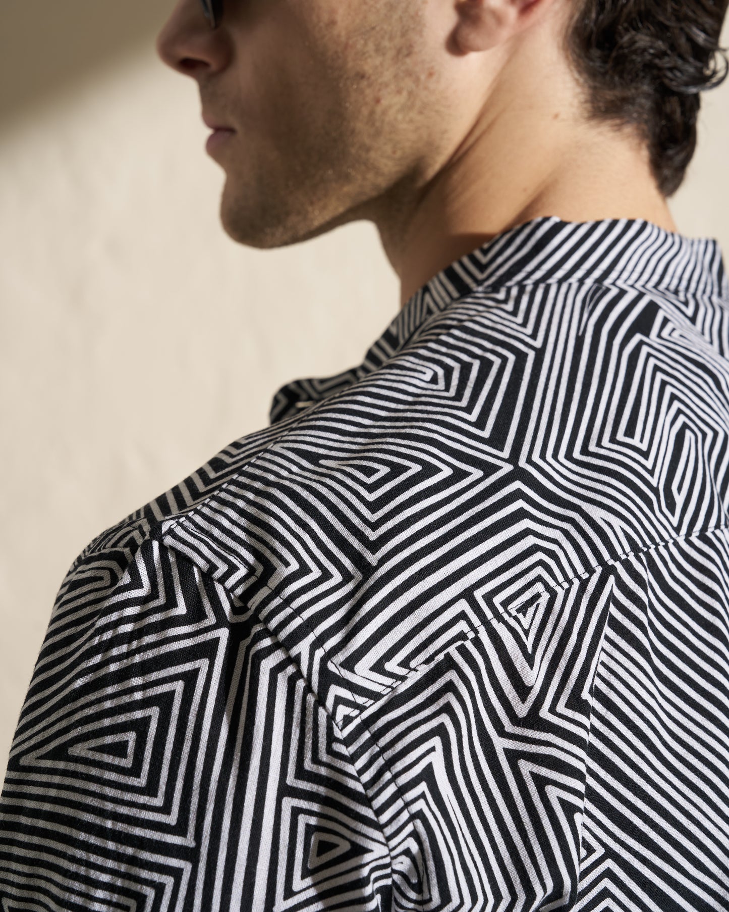 GEOMETRIC PRINT VISCOSE SHIRT